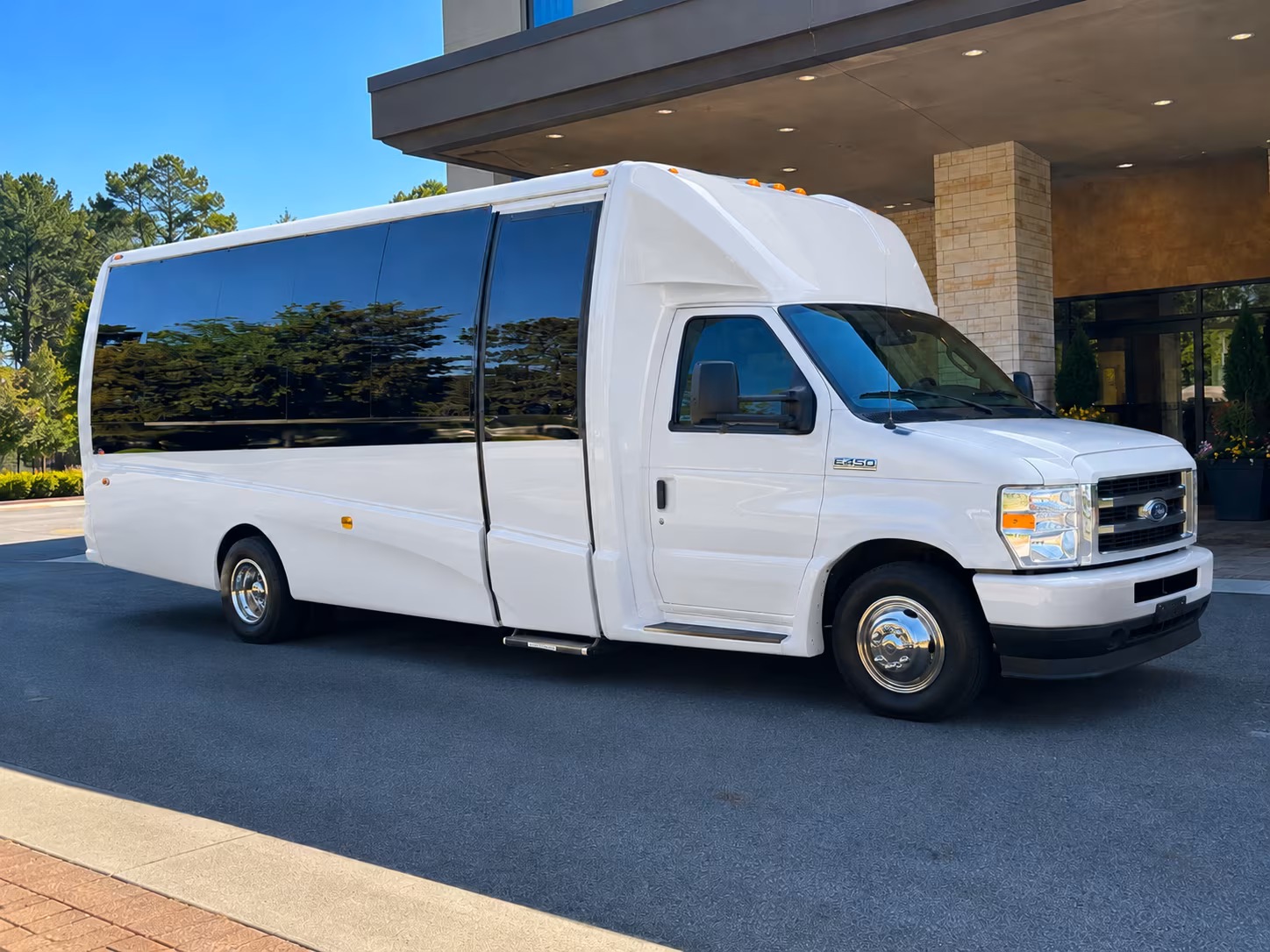 Laguna Niguel Wedding Transportation & Shuttle Service
