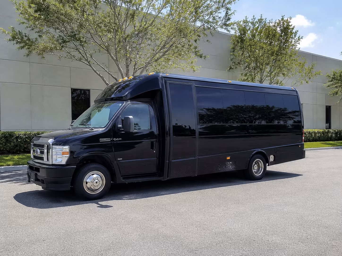 Newport Beach Concert Transportation & Shuttles