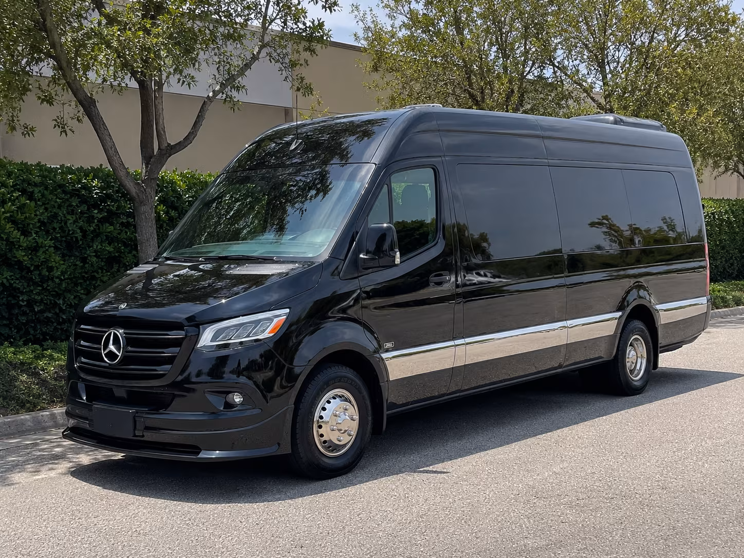 Orange Airport Shuttles & Transportation